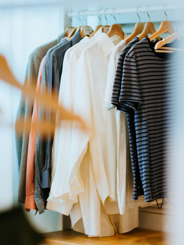 9 Reasons You Fear Decluttering Clothes (And How to Get Past It) Story