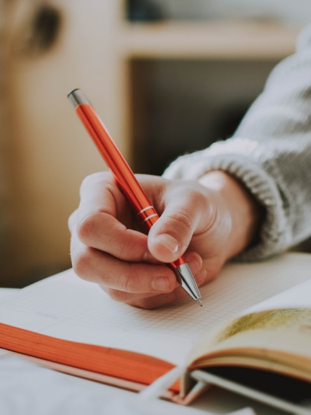 27 Powerful Quotes About Journaling That Will Inspire You to Write Story